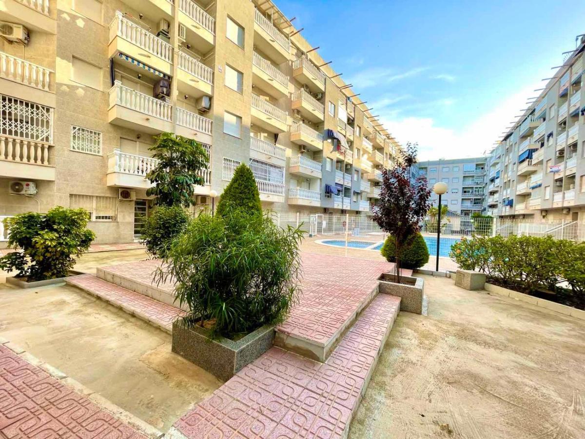 Torrevieja Comfortable Apartment Экстерьер фото